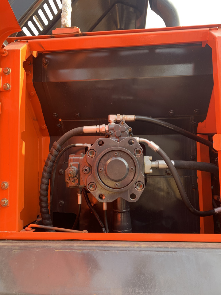 Doosan DX300LC-9C - Багер: снимка 3 Doosan DX300LC-9C - Багер: снимка 3