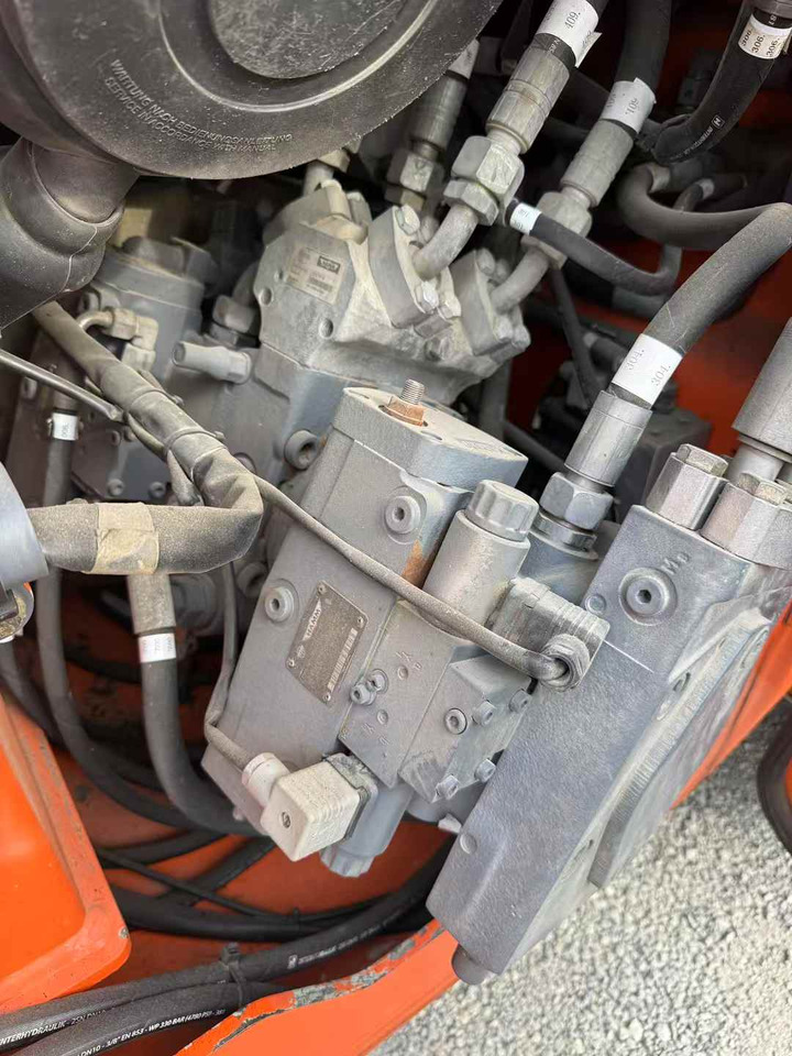 HAMM HD128 - Пътен валяк: снимка 3 HAMM HD128 - Пътен валяк: снимка 3