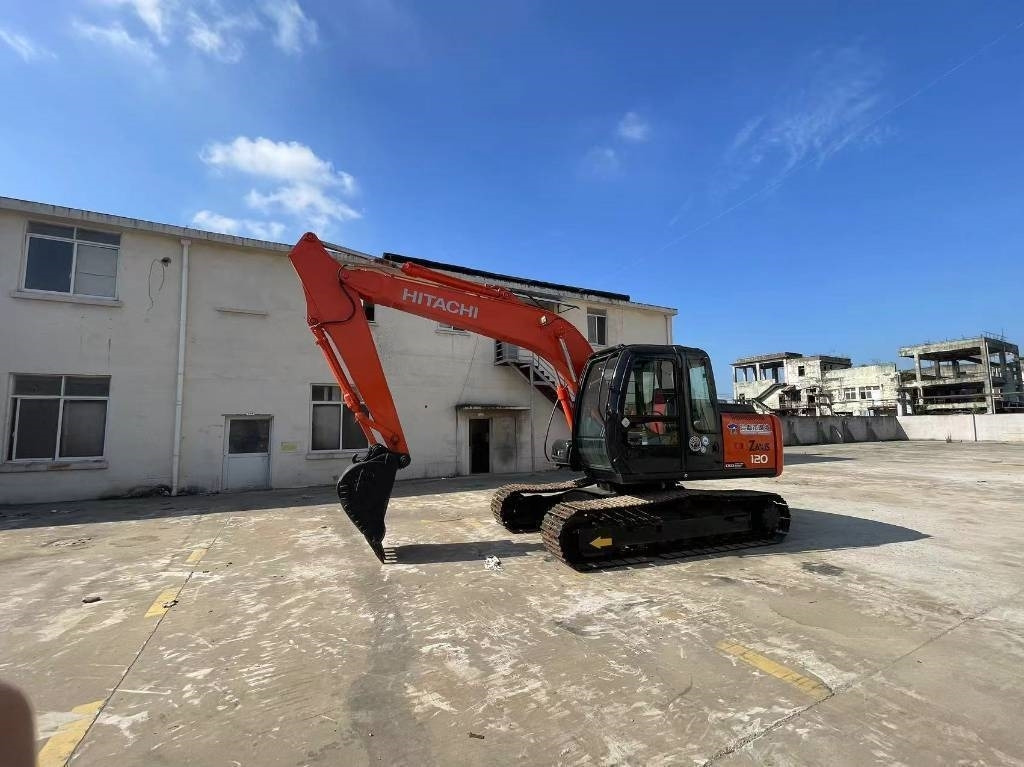Hitachi ZX 120 - Верижен багер: снимка 2 Hitachi ZX 120 - Верижен багер: снимка 2