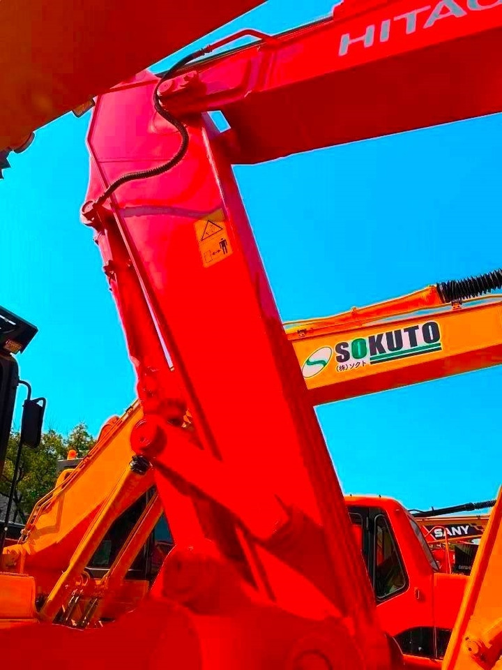 Hitachi Zaxis 240 - Верижен багер: снимка 3 Hitachi Zaxis 240 - Верижен багер: снимка 3