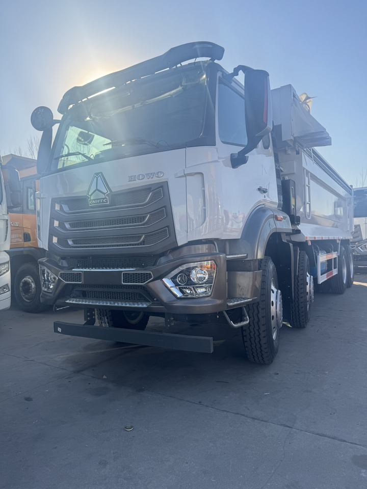 Howo 8x4 - Самосвал: снимка 1 Howo 8x4 - Самосвал: снимка 1