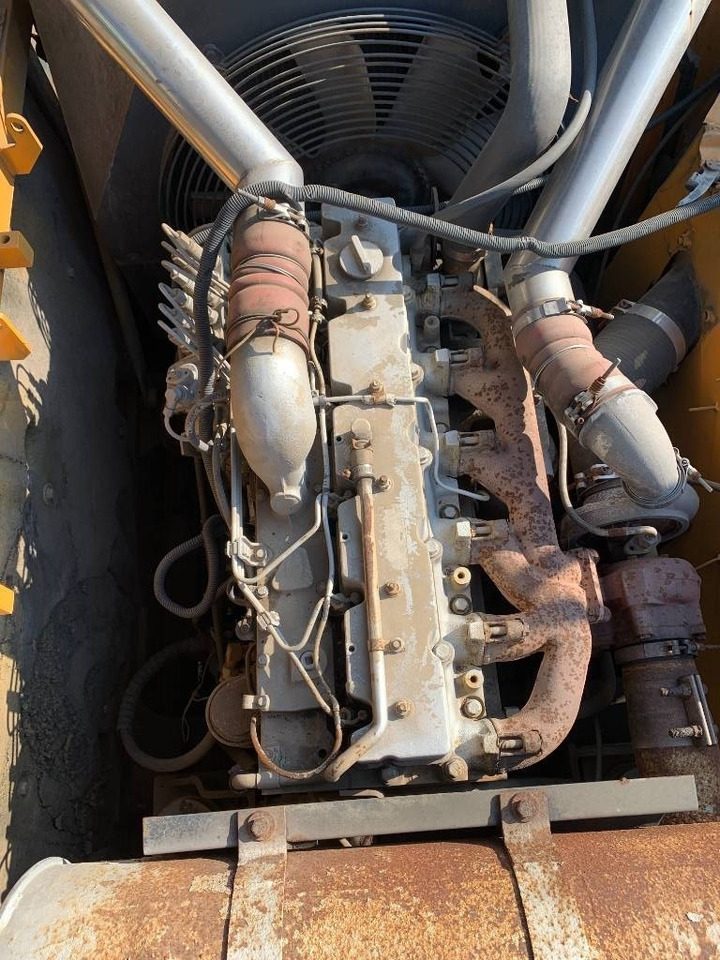 Hyundai 305LC-9T - Верижен багер: снимка 2 Hyundai 305LC-9T - Верижен багер: снимка 2