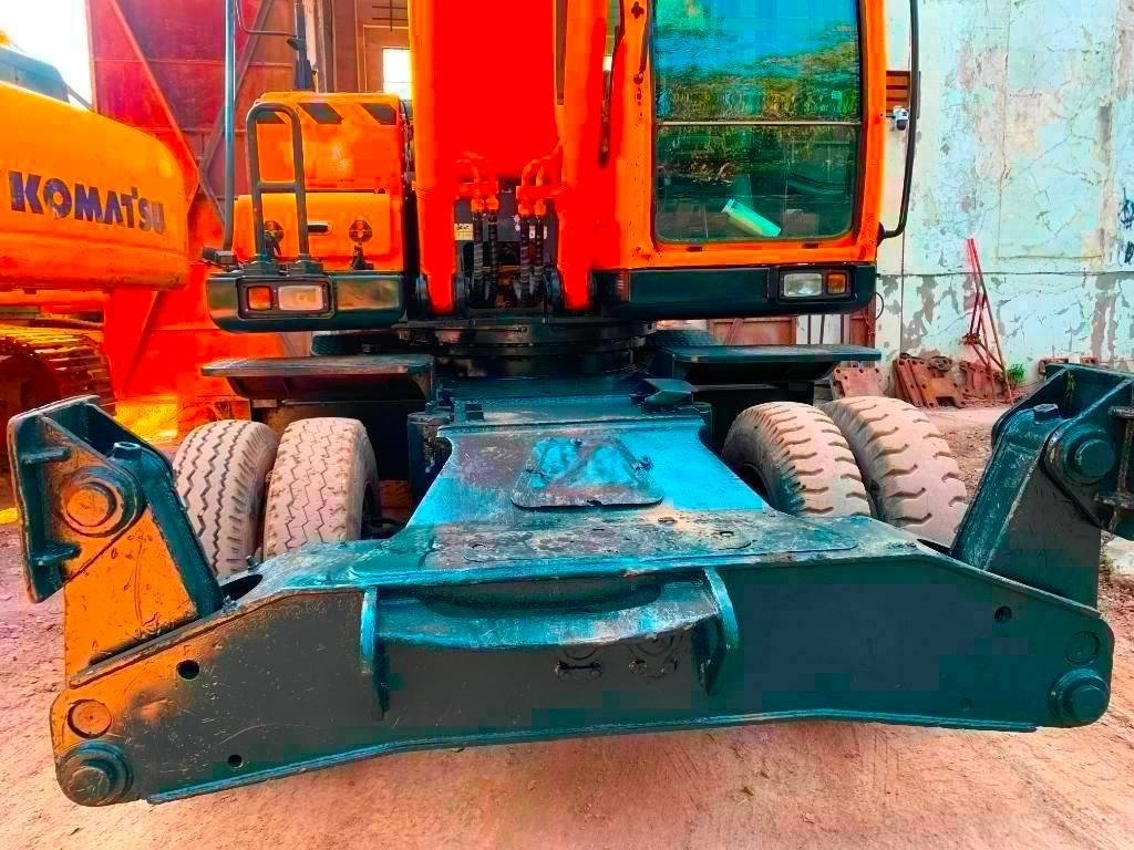 Hyundai R210W-9T - Верижен багер: снимка 3 Hyundai R210W-9T - Верижен багер: снимка 3