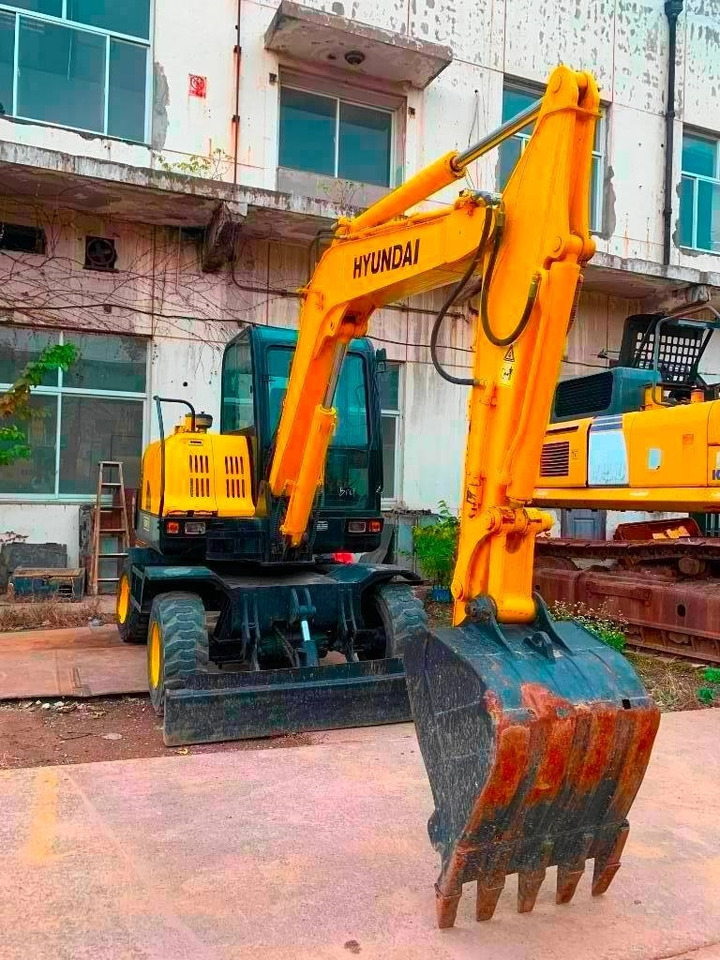 Hyundai Robex 60 W-7 - Колесен багер: снимка 2 Hyundai Robex 60 W-7 - Колесен багер: снимка 2