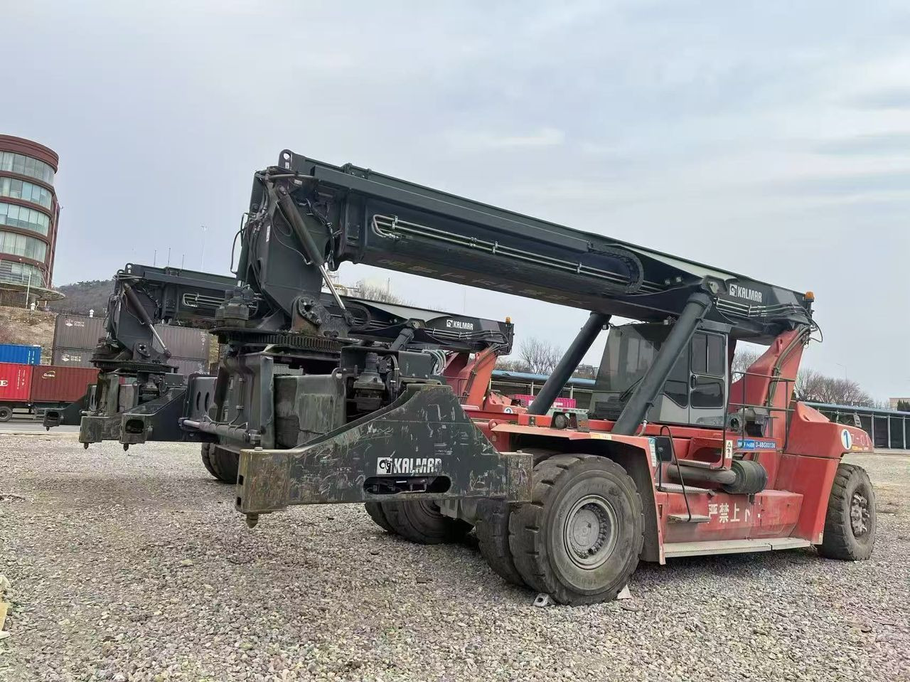 KALMAR DRT450 - Ричстакер: снимка 4 KALMAR DRT450 - Ричстакер: снимка 4