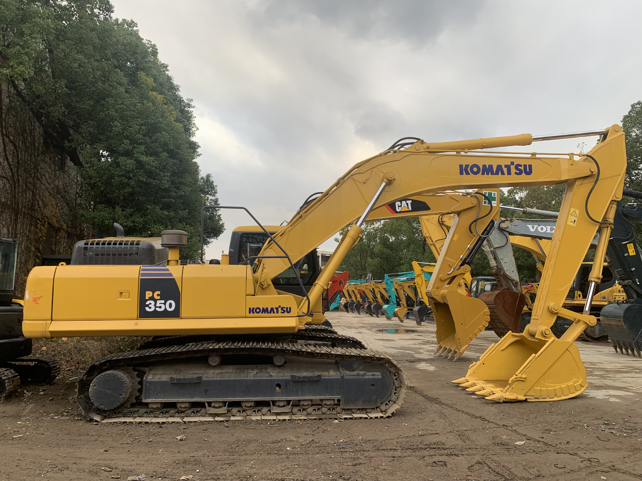 KOMATSU PC350-7 - Верижен багер: снимка 1 KOMATSU PC350-7 - Верижен багер: снимка 1