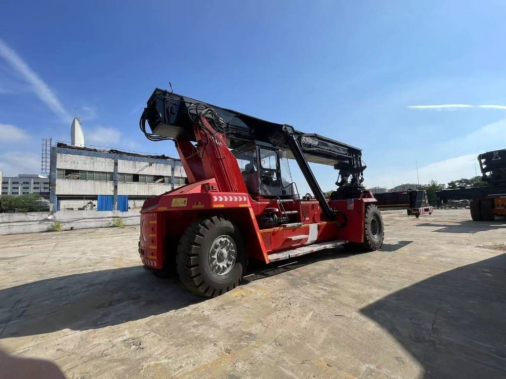 Kalmar DRF 450-650S5  - Кран за всякакви терени: снимка 1 Kalmar DRF 450-650S5  - Кран за всякакви терени: снимка 1