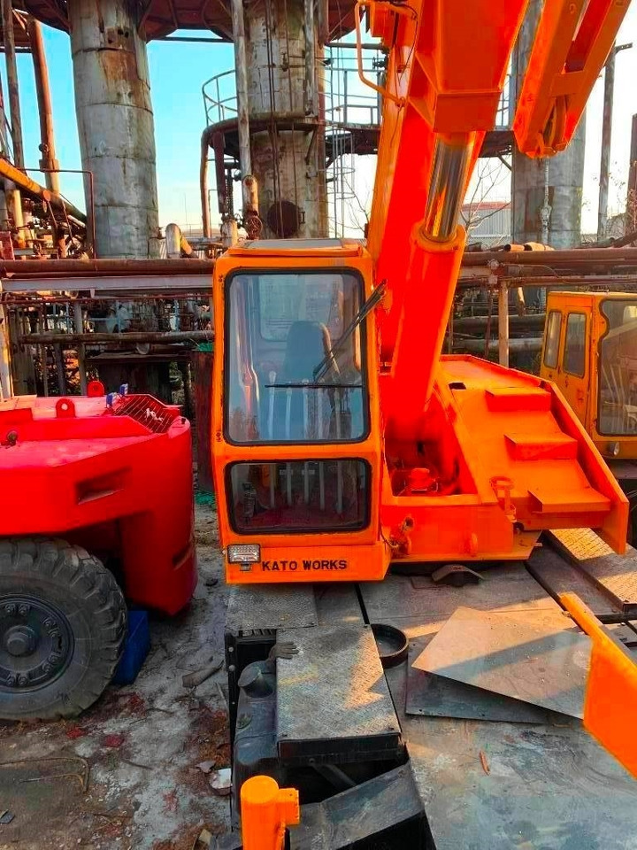 Kato NK 250 E - Кран за всякакви терени: снимка 2 Kato NK 250 E - Кран за всякакви терени: снимка 2
