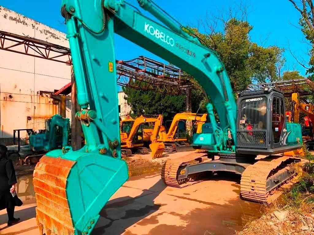 Kobelco SK 260D - Верижен багер: снимка 2 Kobelco SK 260D - Верижен багер: снимка 2