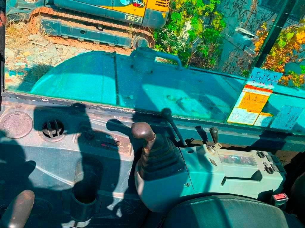 Верижен багер Kobelco SK 60: снимка 15
