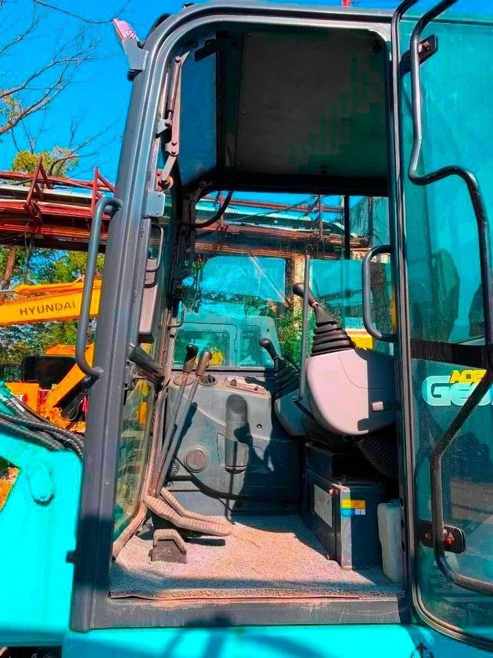 Kobelco SK 60 - Верижен багер: снимка 3 Kobelco SK 60 - Верижен багер: снимка 3