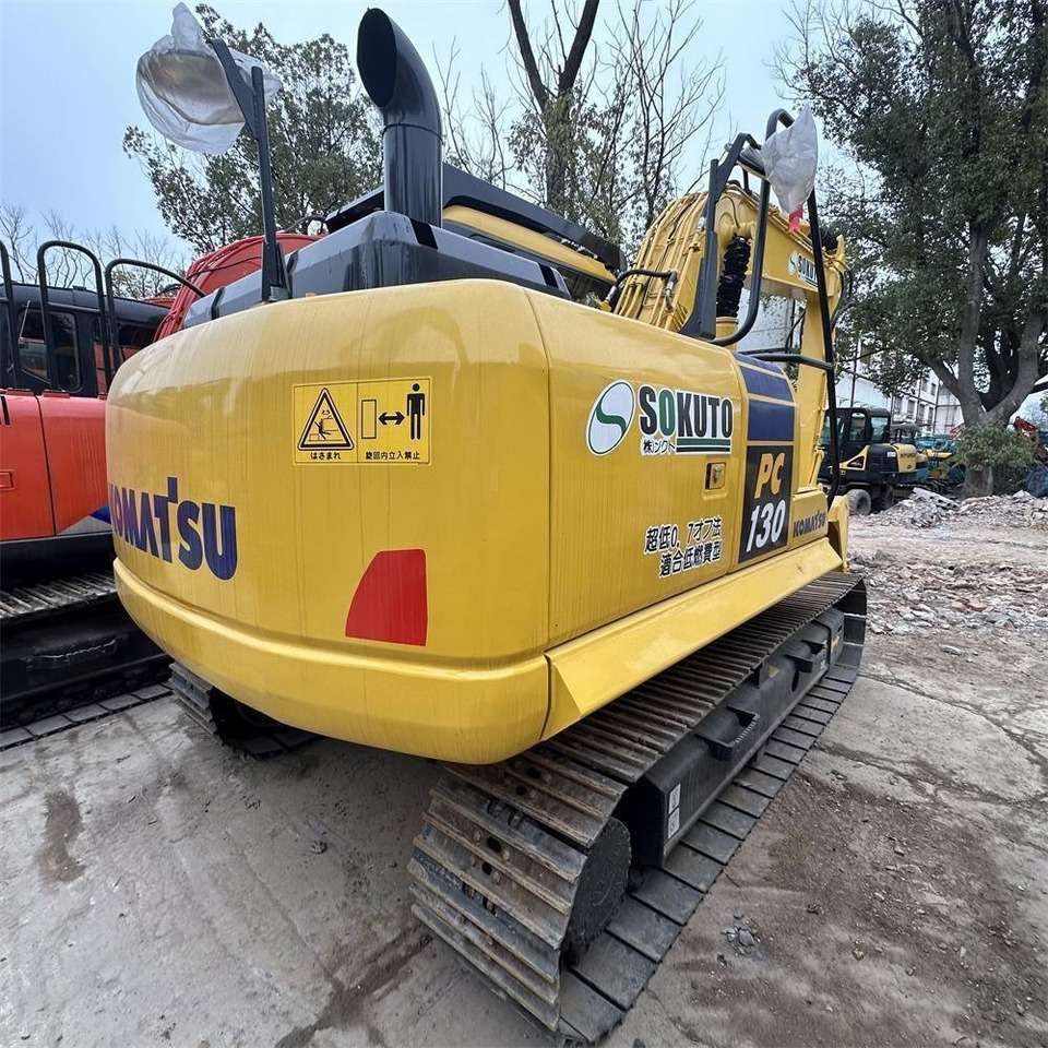 Komatsu PC 130-7 - Верижен багер: снимка 4 Komatsu PC 130-7 - Верижен багер: снимка 4