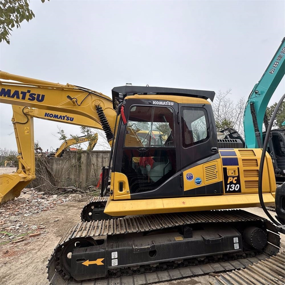 Komatsu PC 130-7 PC 130-7 - Верижен багер: снимка 2 Komatsu PC 130-7 PC 130-7 - Верижен багер: снимка 2