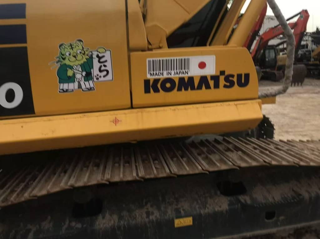 Komatsu PC 200-8 - Верижен багер: снимка 4 Komatsu PC 200-8 - Верижен багер: снимка 4