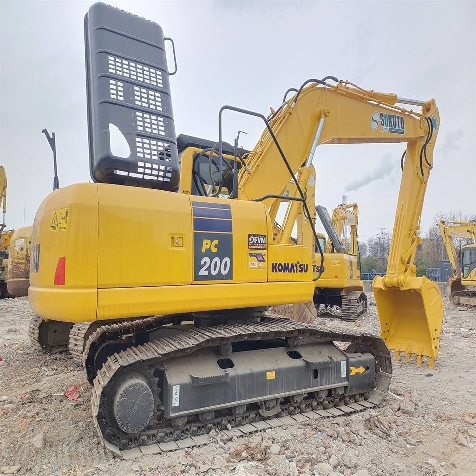 Komatsu PC 200 - Верижен багер: снимка 2 Komatsu PC 200 - Верижен багер: снимка 2