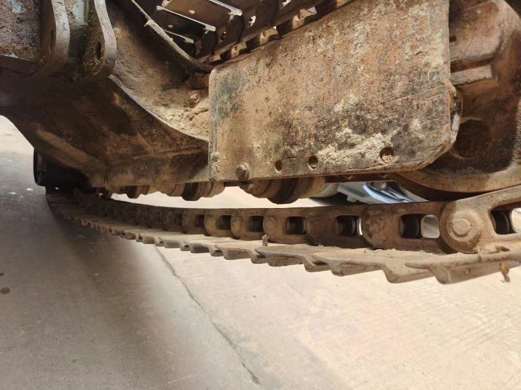 Мини багер Komatsu PC 35 R-8: снимка 6