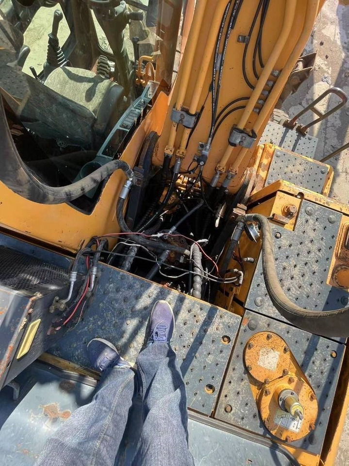 Komatsu PC 400-8 - Верижен багер: снимка 5 Komatsu PC 400-8 - Верижен багер: снимка 5
