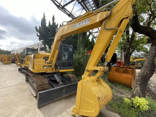 Komatsu PC70-8 - Мини багер: снимка 1 Komatsu PC70-8 - Мини багер: снимка 1