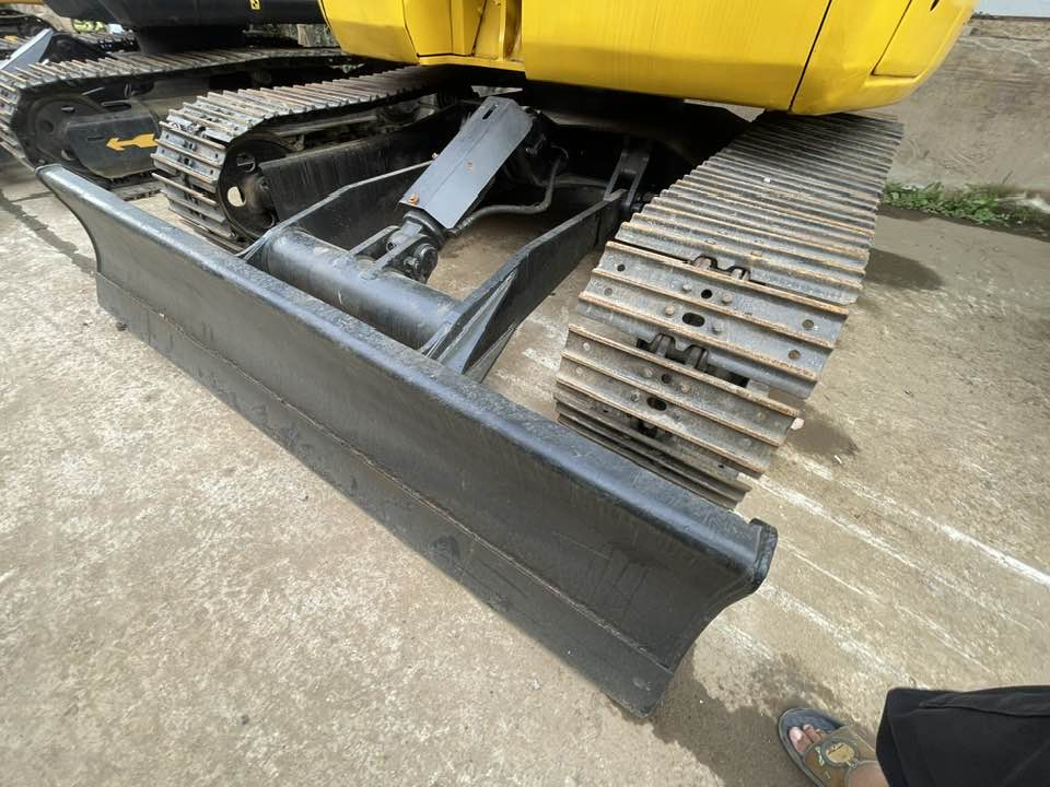 Komatsu PC78MR-6 - Мини багер: снимка 5 Komatsu PC78MR-6 - Мини багер: снимка 5