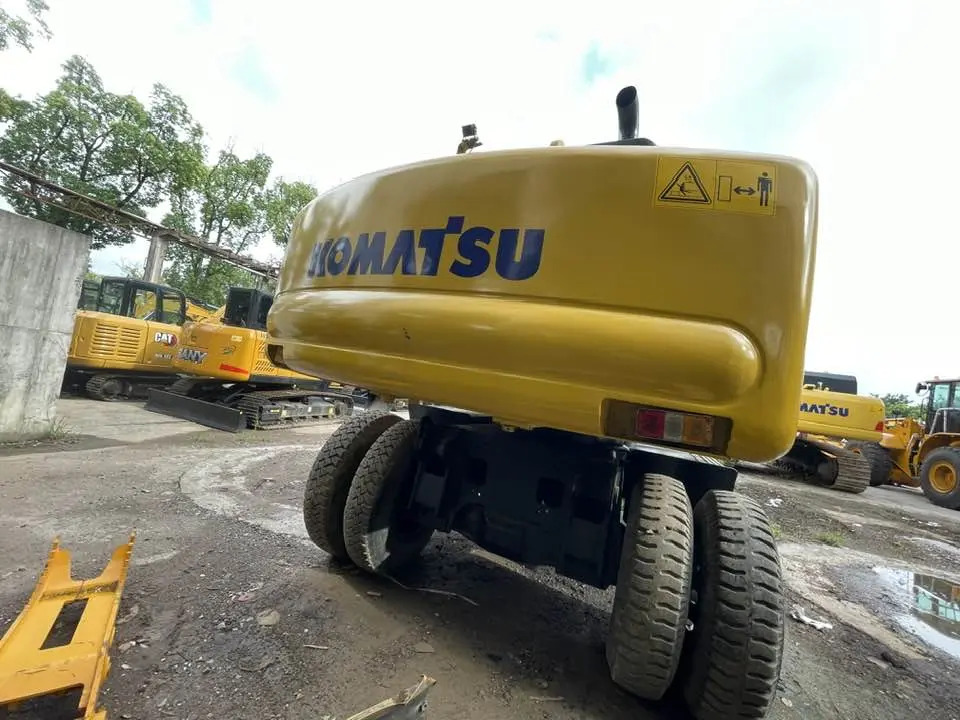 Komatsu PW160-11 - Колесен багер: снимка 5 Komatsu PW160-11 - Колесен багер: снимка 5
