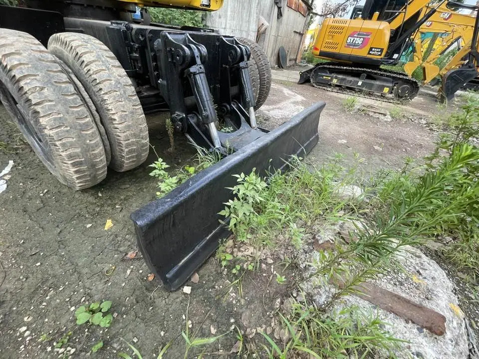 Komatsu PW160-11 - Колесен багер: снимка 3 Komatsu PW160-11 - Колесен багер: снимка 3