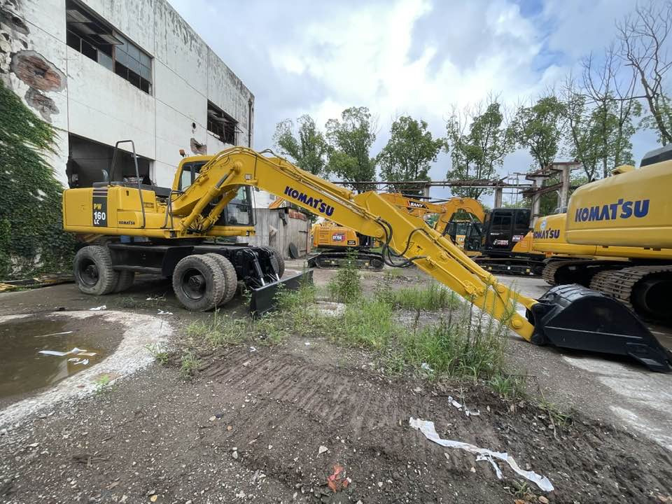 Komatsu PW160 - Колесен багер: снимка 1 Komatsu PW160 - Колесен багер: снимка 1