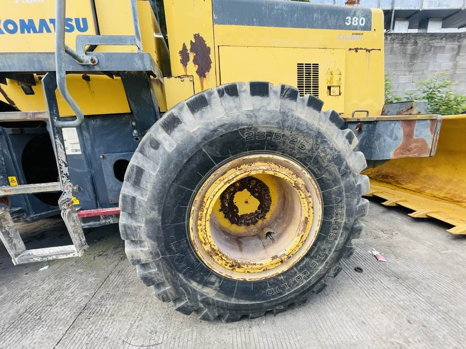 Komatsu WA380-8 - Колесен товарач: снимка 4 Komatsu WA380-8 - Колесен товарач: снимка 4