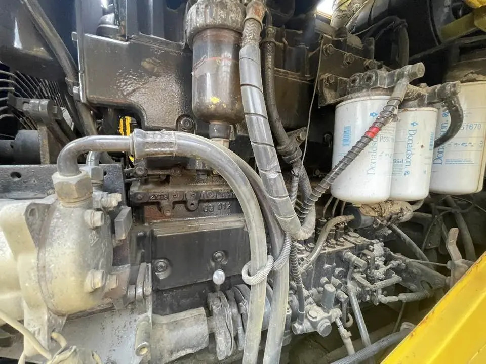 Komatsu WA470 - Колесен товарач: снимка 2 Komatsu WA470 - Колесен товарач: снимка 2