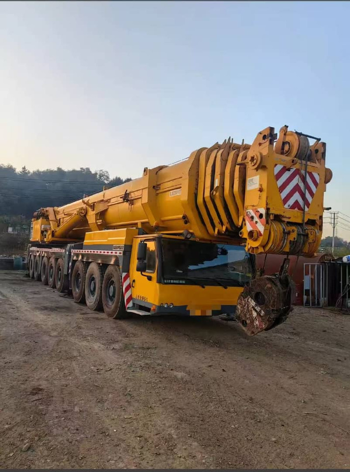 LIEBHERR LTM 1500-8.1 - Кран за всякакви терени: снимка 2 LIEBHERR LTM 1500-8.1 - Кран за всякакви терени: снимка 2
