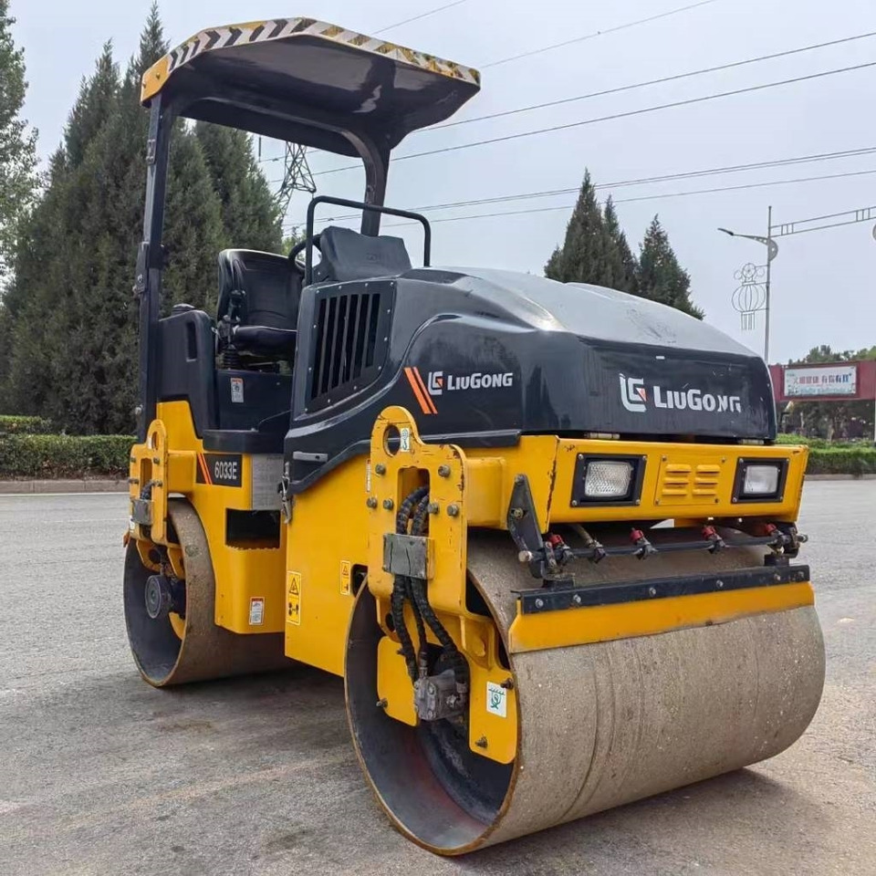 Liugong 6033E - Пътен валяк: снимка 1 Liugong 6033E - Пътен валяк: снимка 1