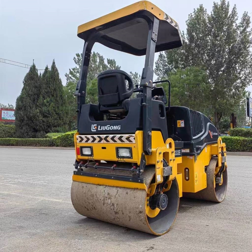 Liugong 6033E - Пътен валяк: снимка 3 Liugong 6033E - Пътен валяк: снимка 3