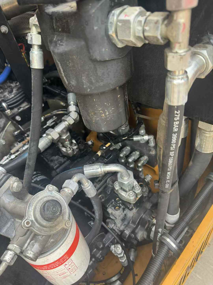SANY STR130C-8C - Пътен валяк: снимка 4 SANY STR130C-8C - Пътен валяк: снимка 4