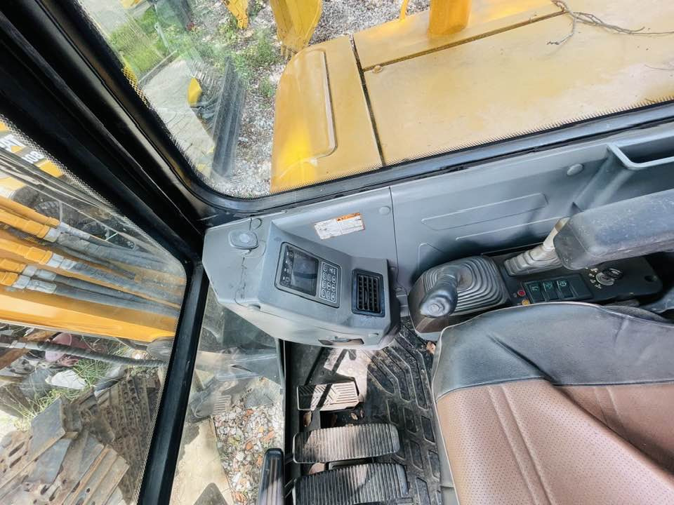 SANY SY60C - Мини багер: снимка 3 SANY SY60C - Мини багер: снимка 3
