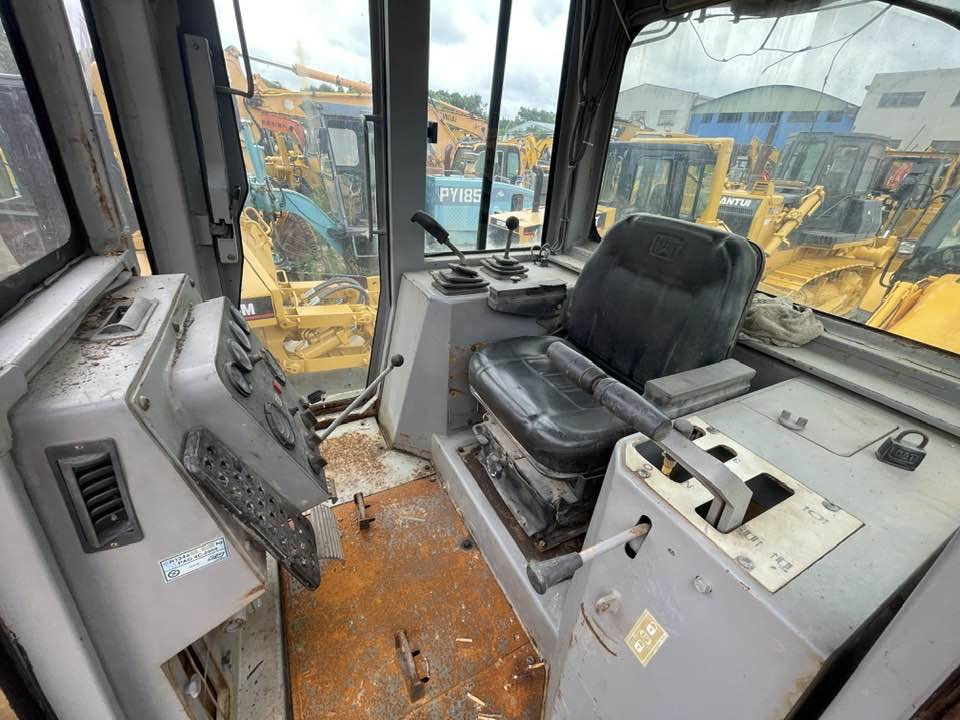 Caterpillar D7G2 LGP - Строителна техника: снимка 4 Caterpillar D7G2 LGP - Строителна техника: снимка 4