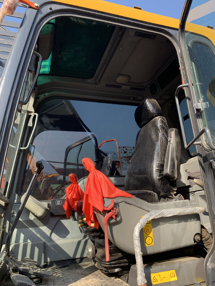 Верижен багер Volvo EC210: снимка 10