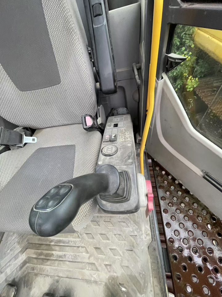 Volvo EC380DL - Верижен багер: снимка 1 Volvo EC380DL - Верижен багер: снимка 1