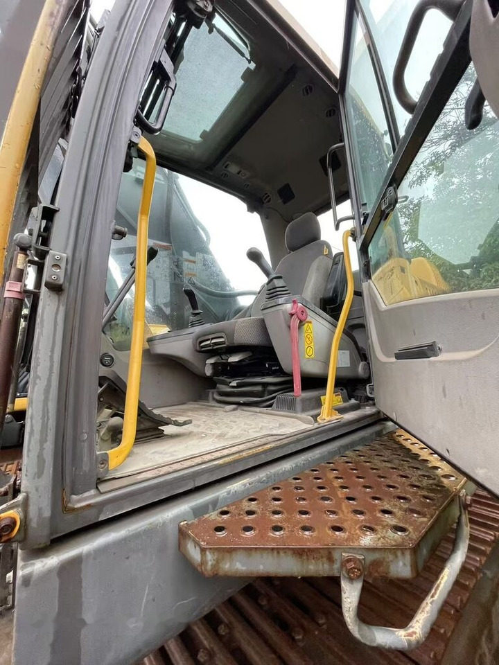 Volvo EC380DL - Верижен багер: снимка 1 Volvo EC380DL - Верижен багер: снимка 1