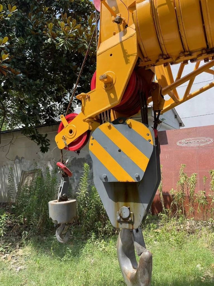 XCMG QY70K-II - Кран за всякакви терени: снимка 3 XCMG QY70K-II - Кран за всякакви терени: снимка 3