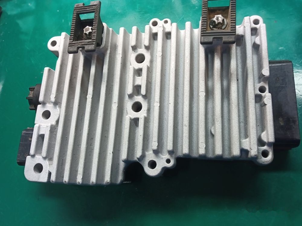Mercedes-Benz Naprawa sterownik elektroniczny wszystkie marki Mercedes VOLVO R Bosch Naprawa sterownik elektroniczny wszystkie marki Mercedes VOLVO RENAULT - Електрическа система за Камион: снимка 2 Mercedes-Benz Naprawa sterownik elektroniczny wszystkie marki Mercedes VOLVO R Bosch Naprawa sterownik elektroniczny wszystkie marki Mercedes VOLVO RENAULT - Електрическа система за Камион: снимка 2