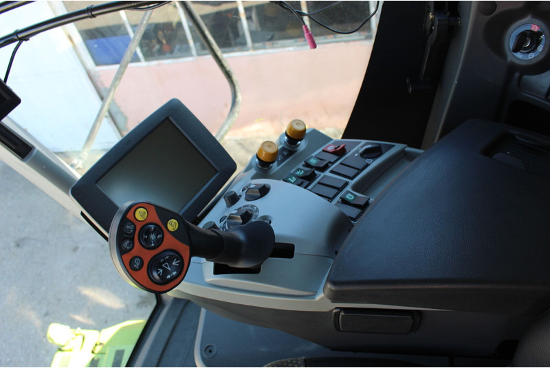 Зърнокомбайн За превоз на хранителни стоки Claas Lexion 770 TT: снимка 16