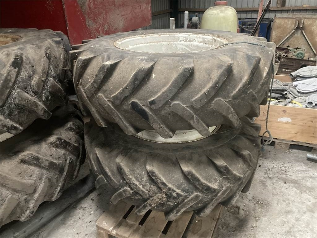 Alliance 18.4X38-480/70X28 - Гума: снимка 1 Alliance 18.4X38-480/70X28 - Гума: снимка 1