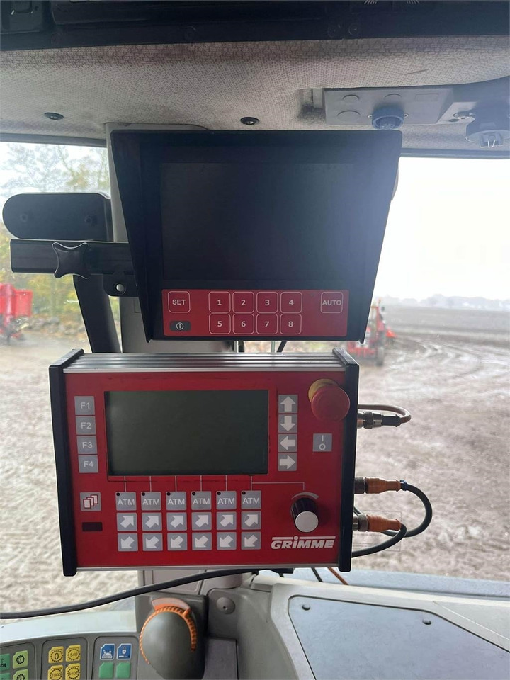 Grimme SE85-55UB - Картофокомбайн: снимка 3 Grimme SE85-55UB - Картофокомбайн: снимка 3