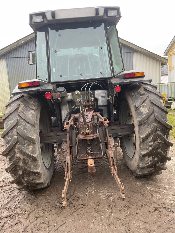 Massey Ferguson 3080 - Трактор: снимка 2 Massey Ferguson 3080 - Трактор: снимка 2