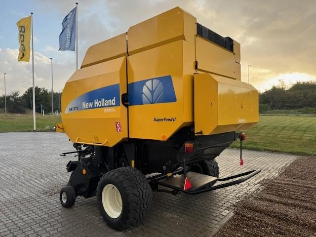 New Holland BR7070 - Рулонна сламопреса: снимка 5 New Holland BR7070 - Рулонна сламопреса: снимка 5
