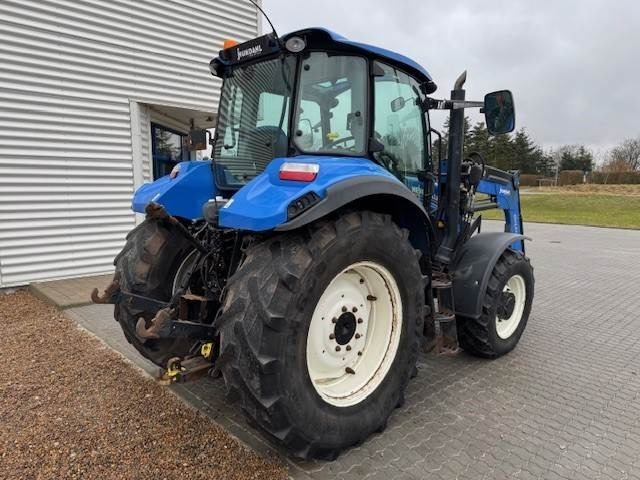New Holland T5.115 EC - Трактор: снимка 3 New Holland T5.115 EC - Трактор: снимка 3