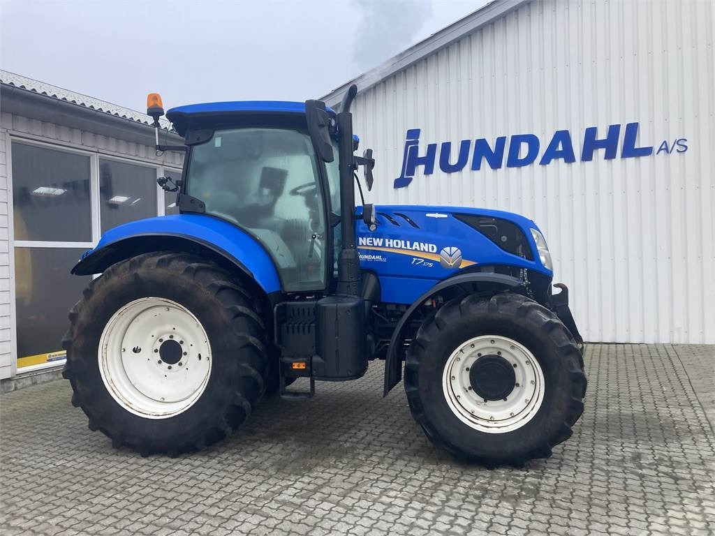 New Holland T7.175 AC MY 18 - Трактор: снимка 1 New Holland T7.175 AC MY 18 - Трактор: снимка 1