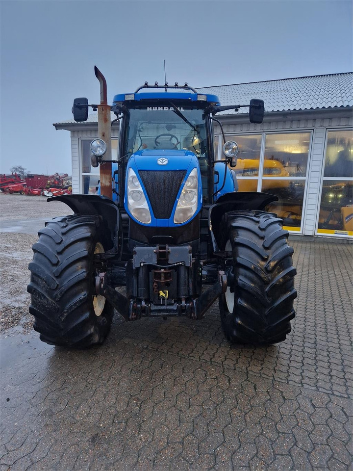 New Holland T7030PC SS - Трактор: снимка 4 New Holland T7030PC SS - Трактор: снимка 4