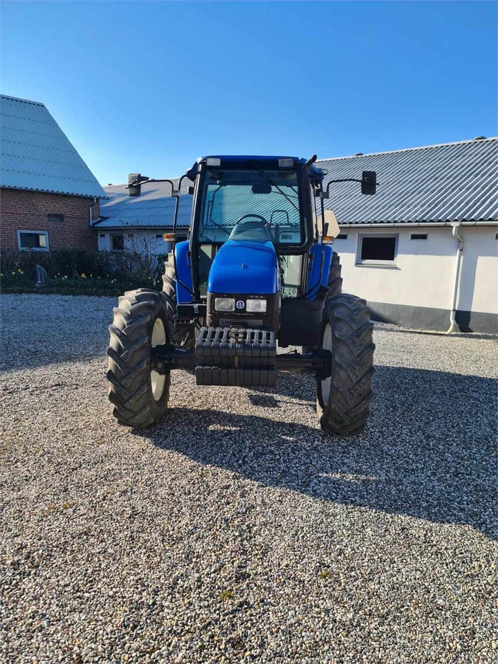 New Holland TL100-4WD - Трактор: снимка 5 New Holland TL100-4WD - Трактор: снимка 5