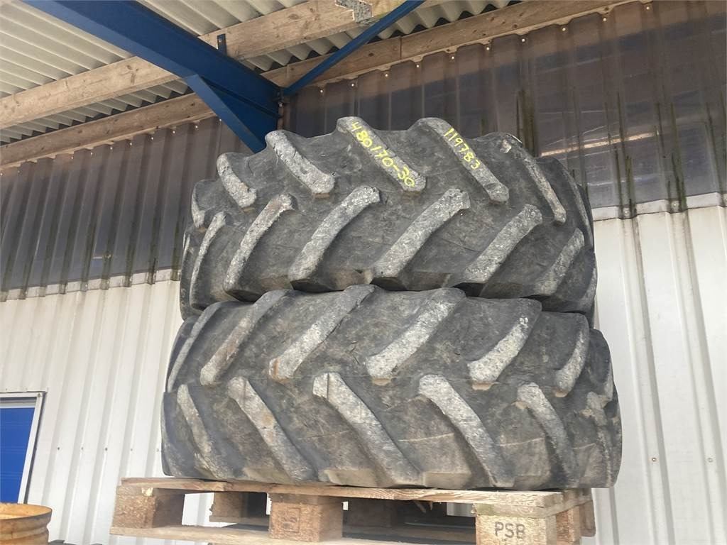 Pirelli 480/70X30 - Гума: снимка 1 Pirelli 480/70X30 - Гума: снимка 1