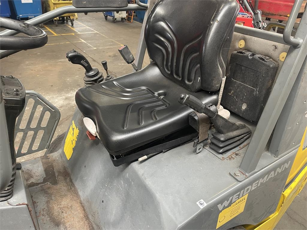 Weidemann 1280 PLUS 35HK - Компактен товарач: снимка 5 Weidemann 1280 PLUS 35HK - Компактен товарач: снимка 5